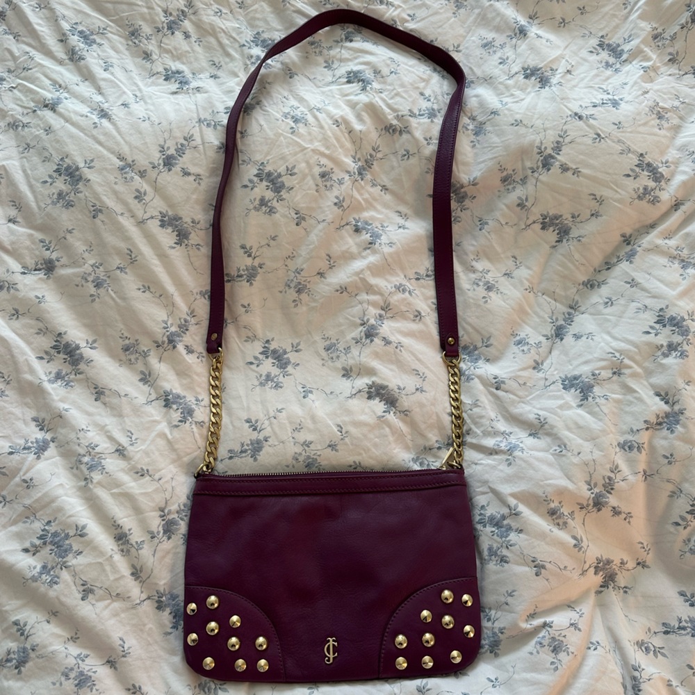 JUICY COUTURE Purple Leather Shoulder/Crossbody Purse Gold Chain / Gold Studs